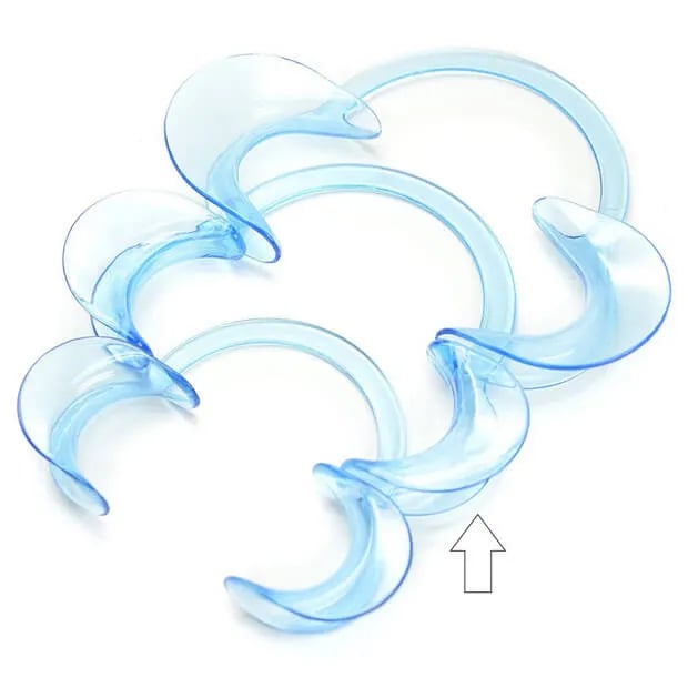 C-Type Cheek Retractor, Medium